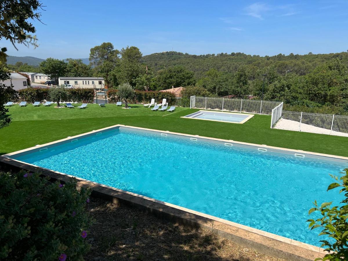 Joli Mobil-Home De Vacances, Ideal Pour Les Familles Rocbaron Екстер'єр фото