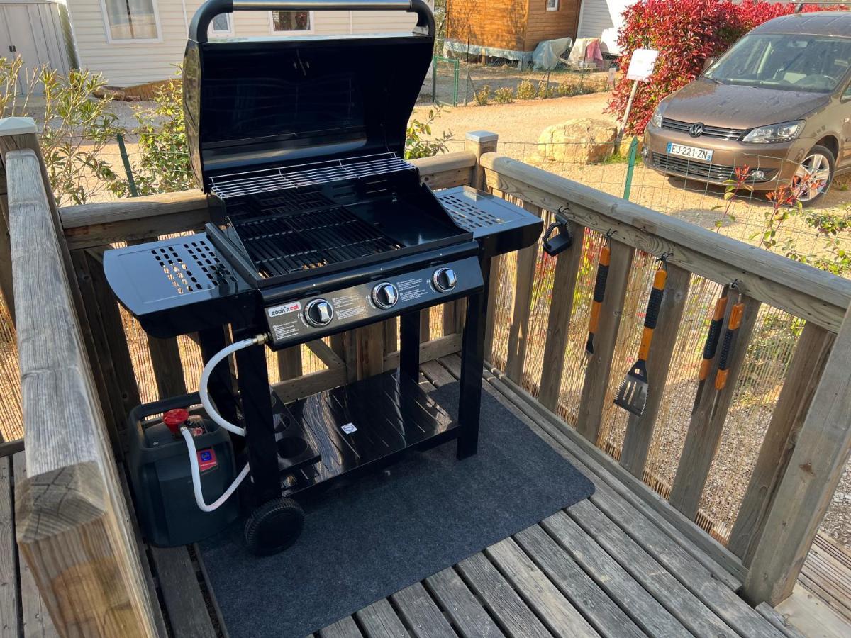 Joli Mobil-Home De Vacances, Ideal Pour Les Familles Rocbaron Екстер'єр фото