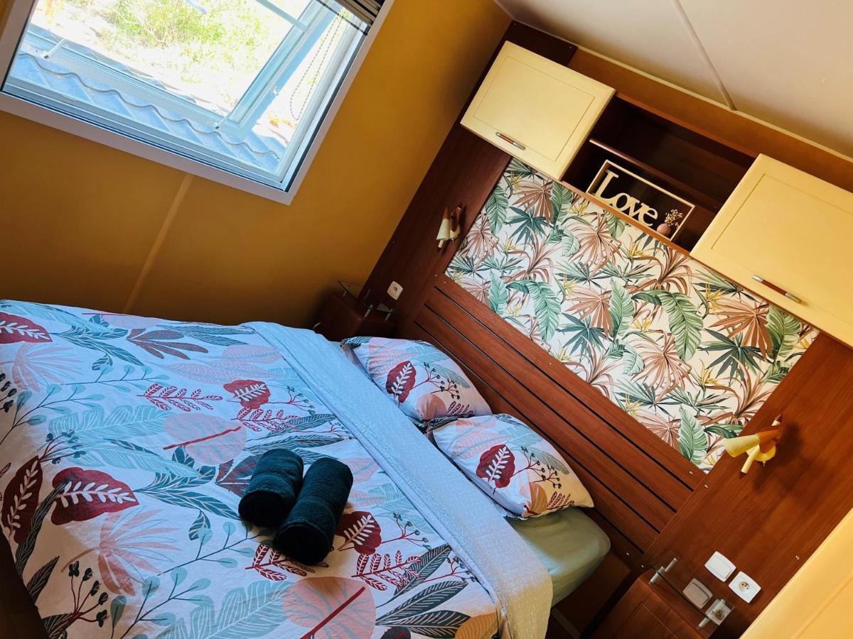 Joli Mobil-Home De Vacances, Ideal Pour Les Familles Rocbaron Екстер'єр фото